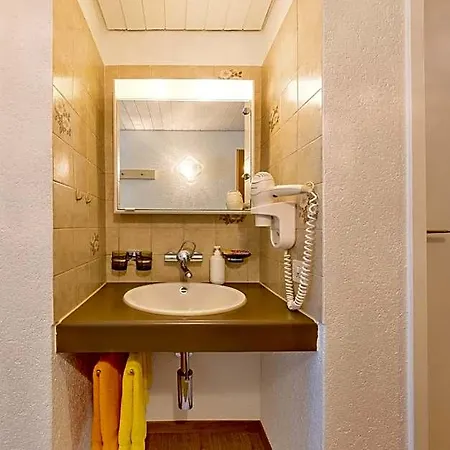 Hotel Restaurant Moeve *
