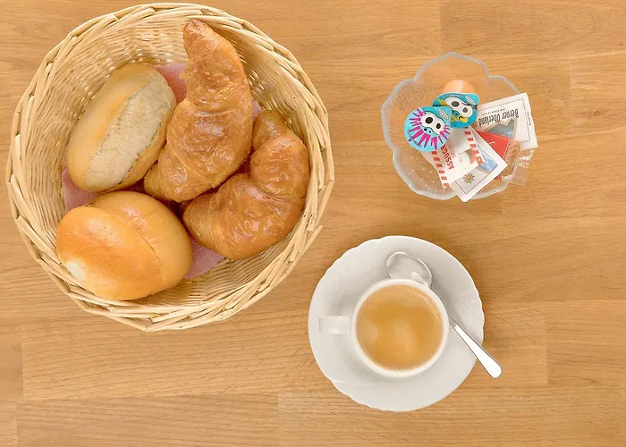 Hotel Restaurant Move