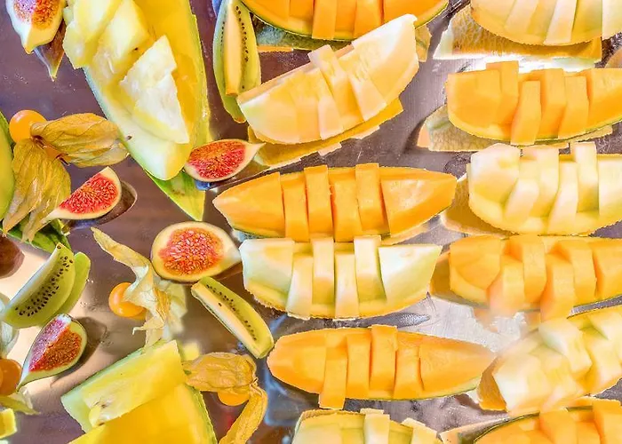 ومطعم موف فندق فولنسي